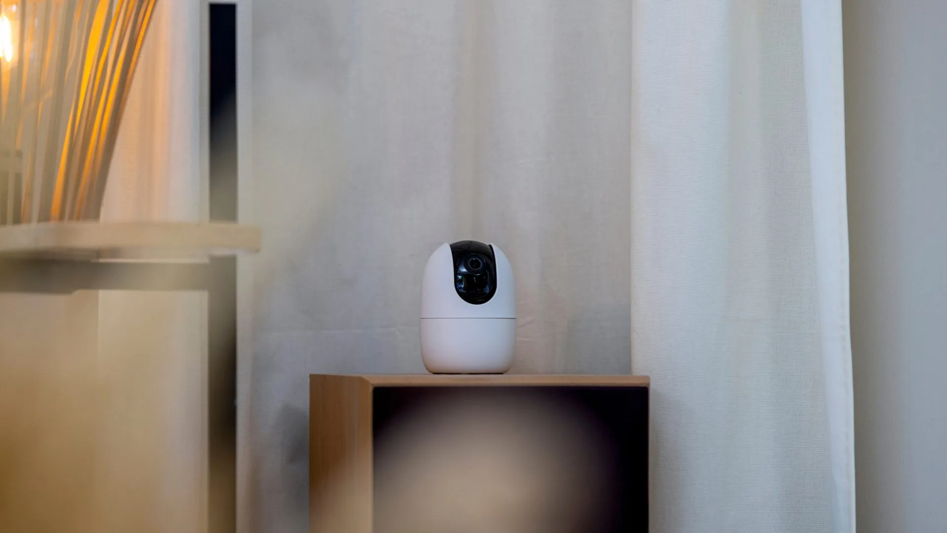 Choisir sa caméra surveillance intérieure : guide pratique